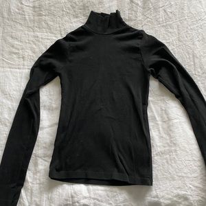 Brandy Melville Black Long sleeve